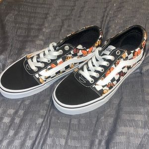 Woman’s butterfly vans size 8 brand new never worn